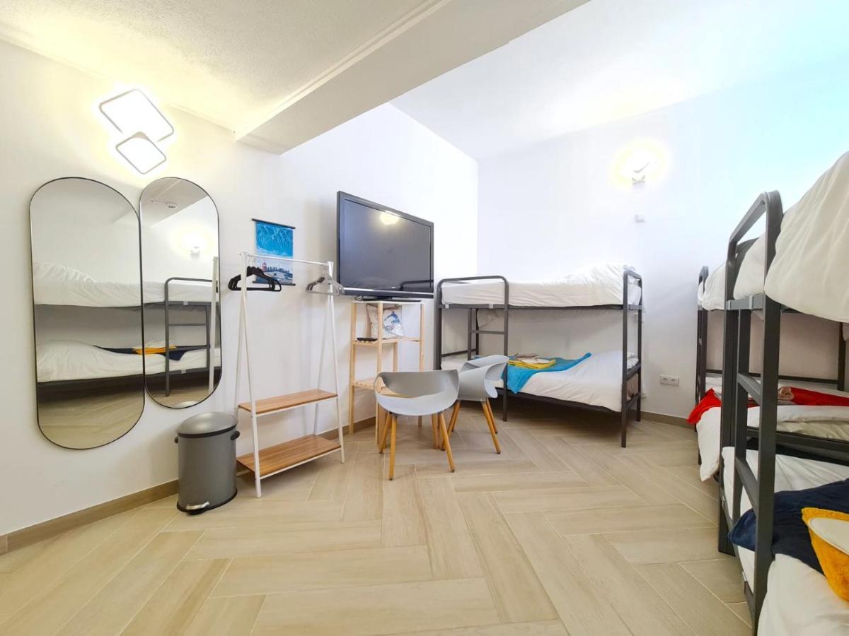 Quartos Para Viajantes, Surfistas, Grupos, Boa Energia Nazare Luaran gambar