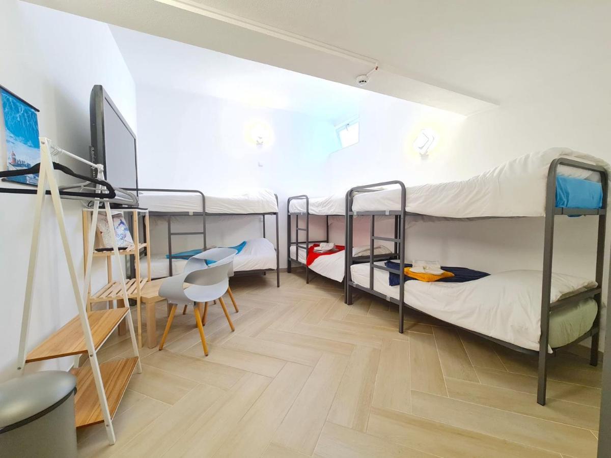 Quartos Para Viajantes, Surfistas, Grupos, Boa Energia Nazare Luaran gambar