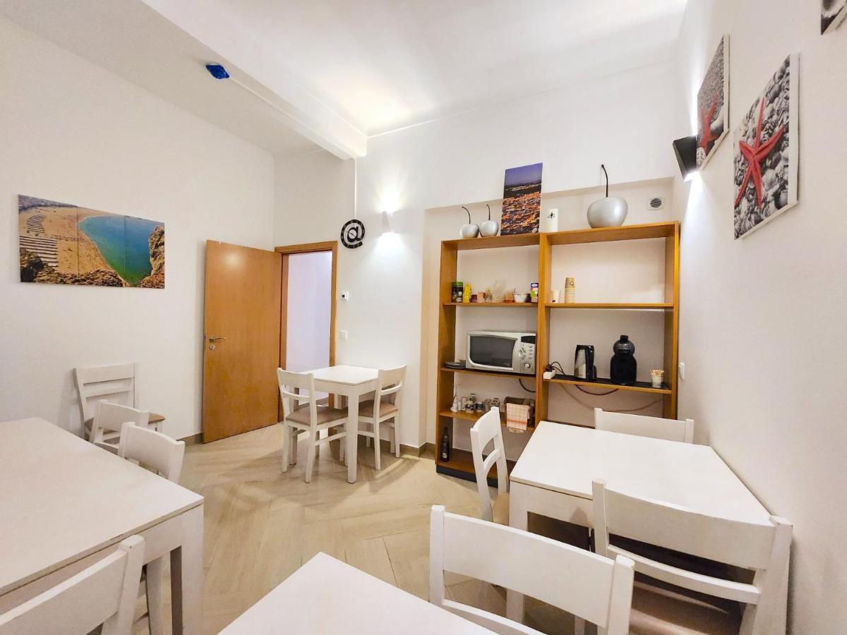 Quartos Para Viajantes, Surfistas, Grupos, Boa Energia Nazare Luaran gambar